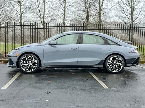 Used 2025 Hyundai Ioniq 6 SEL AWD/4WD image 6