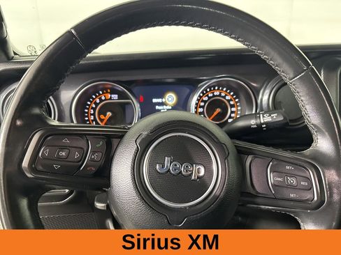 Used 2022 Jeep Gladiator Sport image 11