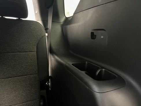 Used 2024 Chevrolet Traverse LT image 36