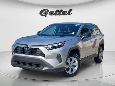 Used 2025 Toyota RAV4 LE AWD/4WD image 1