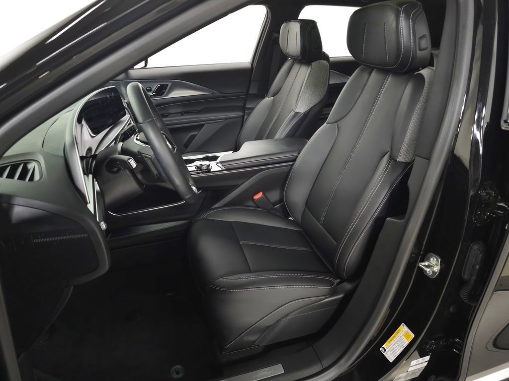 Certified 2024 Cadillac Lyriq Tech AWD/4WD image 21