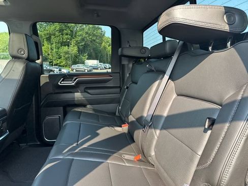 Certified 2024 GMC Sierra 2500 Denali w/ Denali Reserve Package AWD/4WD image 18