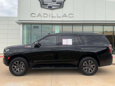 Used 2024 Chevrolet Tahoe Z71 w/ Luxury Package AWD/4WD image 2