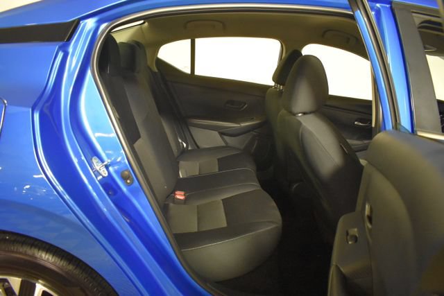 Used 2025 Nissan Sentra SV FWD image 31