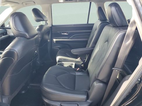 Used 2024 Toyota Grand Highlander AWD Hybrid image 10