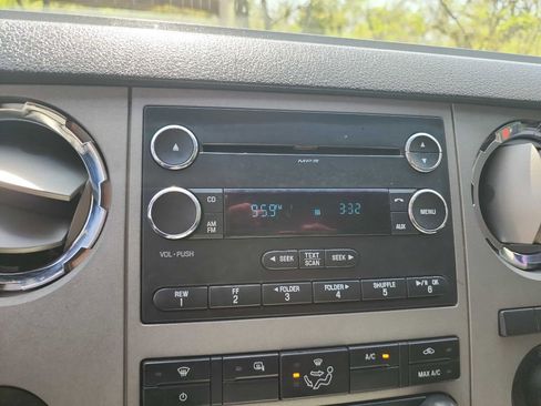 Used 2016 Ford F350 XLT w/ XLT Interior Package AWD/4WD image 25
