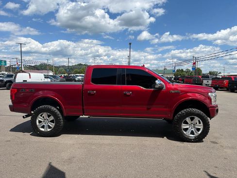Used 2018 Ford F150 Platinum w/ Equipment Group 701A Luxury AWD/4WD image 27