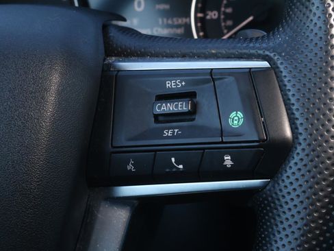 Used 2024 Mitsubishi Outlander SE image 25