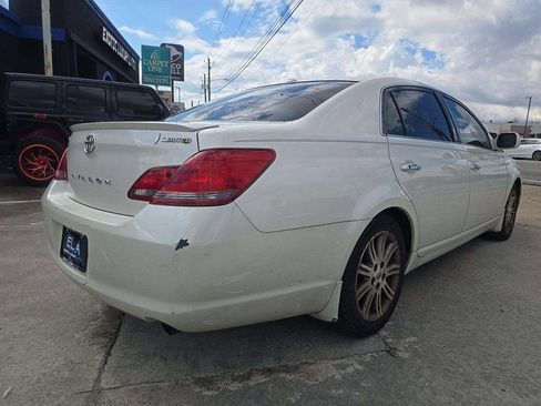 Used 2009 Toyota Avalon Limited image 4