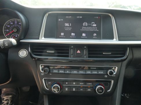 Used 2019 Kia Optima S w/ S Panoramic Sunroof Package FWD image 22