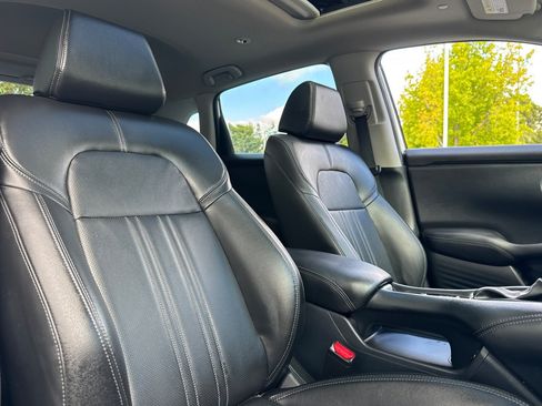 Used 2025 Honda HR-V EX-L image 27