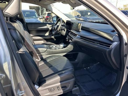 Used 2023 INFINITI QX60 Luxe w/ Performance Audio Package image 39