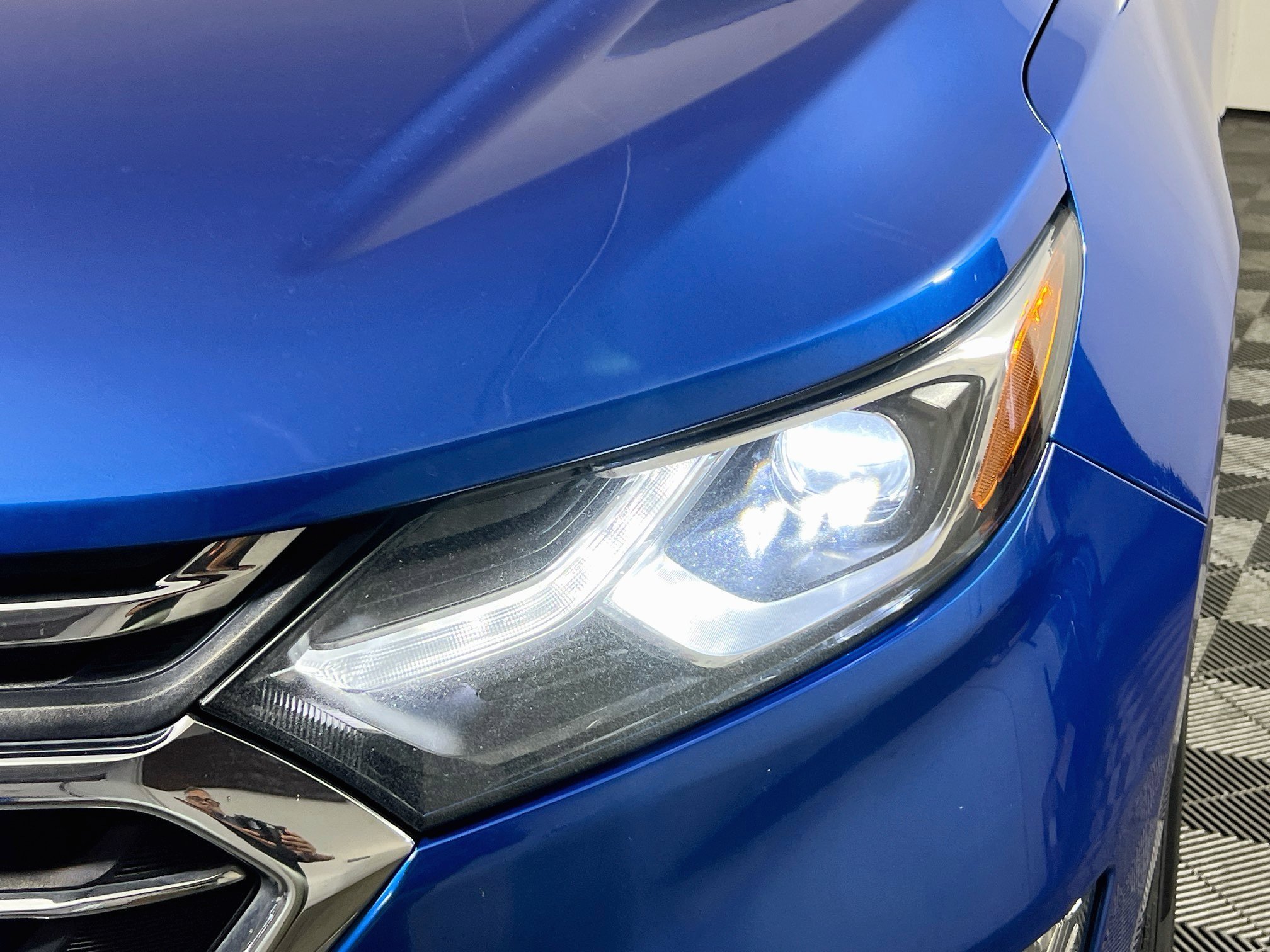 Used 2019 Chevrolet Equinox Premier FWD image 11