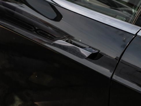 Used 2016 Tesla Model S 70D image 45