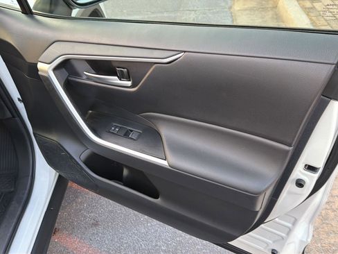 Used 2025 Toyota RAV4 XLE Premium FWD image 14