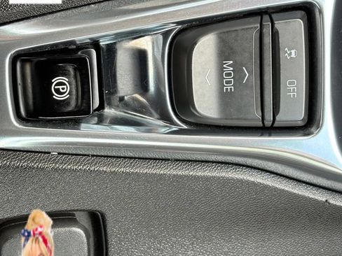 Used 2018 Chevrolet Camaro ZL1 RWD image 22