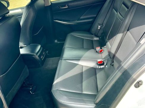 Used 2017 Lexus IS 200t w/ Navigation System Package RWD image 14