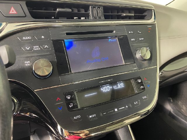 Used 2013 Toyota Avalon XLE Premium FWD image 7