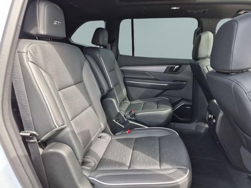 New 2026 Buick Enclave Sport Touring w/ Power Package FWD image 27