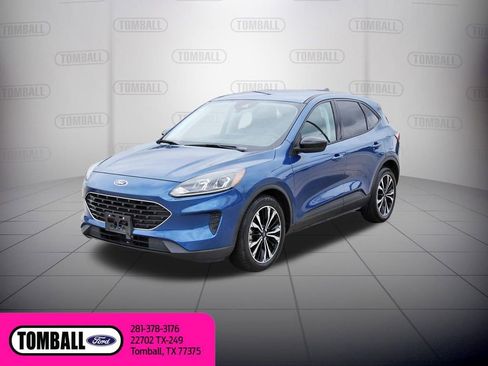 Used 2022 Ford Escape SE w/ SE Sport Appearance Package FWD image 3