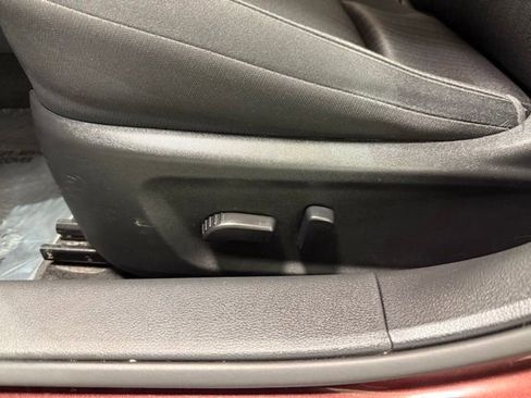 Used 2023 Nissan Altima 2.5 SV FWD image 11