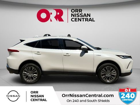 Used 2021 Toyota Venza XLE AWD/4WD image 4