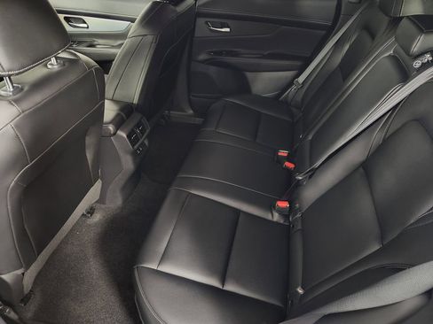 Used 2025 Nissan Murano SL AWD/4WD image 17