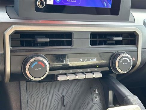 Used 2024 Toyota Tacoma TRD Off-Road image 21