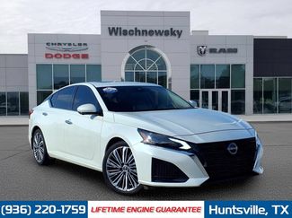 Used 2024 Nissan Altima 2.5 SL FWD video 1