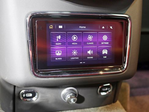 Used 2022 Bentley Bentayga image 30