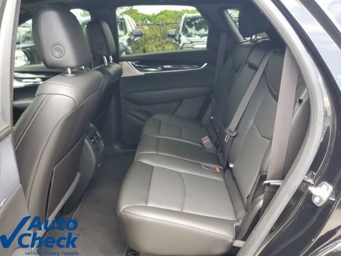 Certified 2024 Cadillac XT5 Premium Luxury FWD image 12