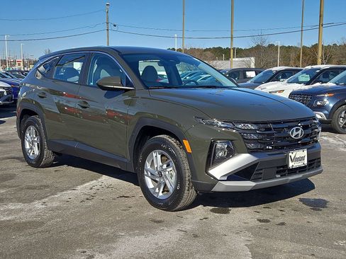 Certified 2025 Hyundai Tucson SE AWD/4WD image 1