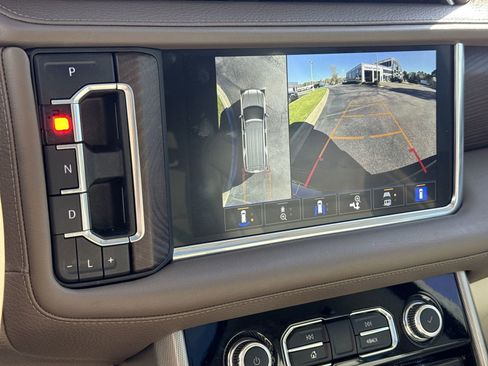 Used 2022 GMC Yukon Denali image 25