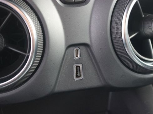 Used 2023 Chevrolet Blazer LT image 30