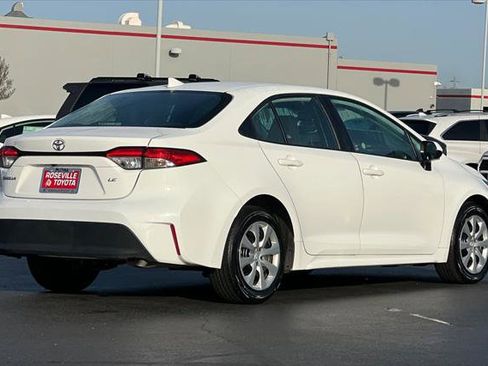 Certified 2024 Toyota Corolla LE image 2