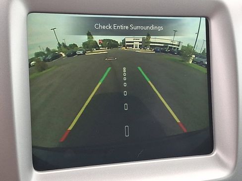 Used 2021 Jeep Compass Latitude w/ Driver Assistance Group AWD/4WD image 21