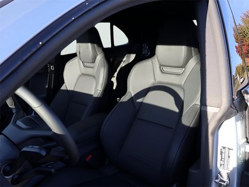 New 2025 Porsche Macan 4S Electric image 5