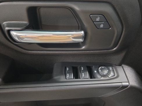 Used 2024 Chevrolet Silverado 2500 Custom w/ Custom Convenience Package image 28