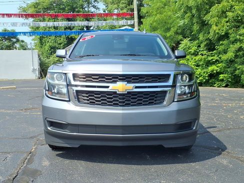 Used 2020 Chevrolet Suburban LT AWD/4WD image 2
