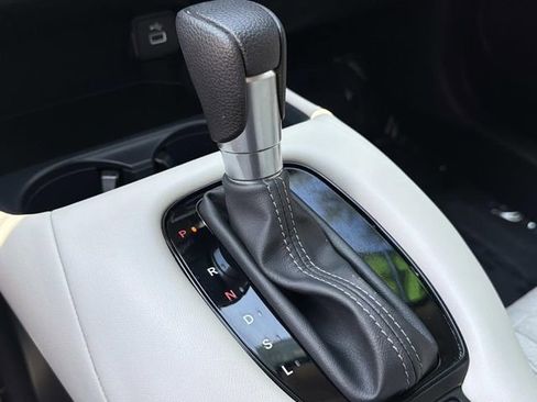 Certified 2023 Honda HR-V LX image 25