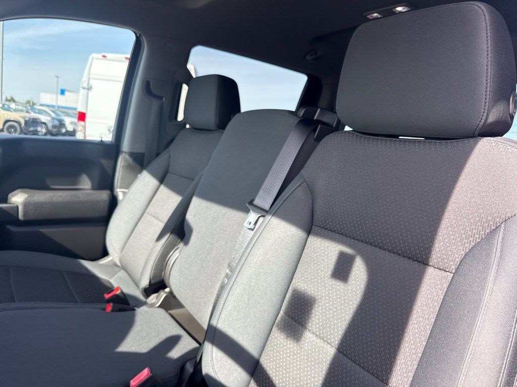 Used 2019 Chevrolet Silverado 1500 Custom Trail Boss w/ Custom Convenience Package AWD/4WD image 12