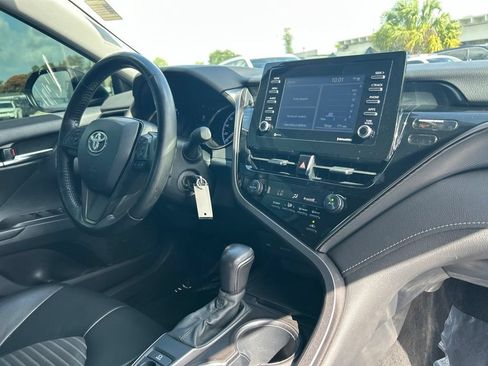 Used 2021 Toyota Camry SE AWD/4WD image 23