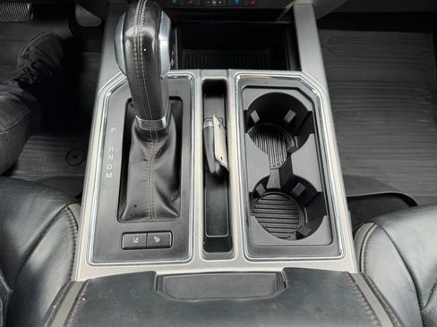Used 2019 Ford F150 Platinum w/ Equipment Group 701A Luxury AWD/4WD image 23