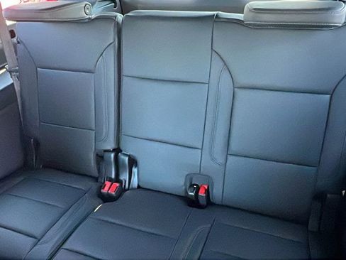 New 2026 Chevrolet Suburban Z71 w/ Comfort Package image 18