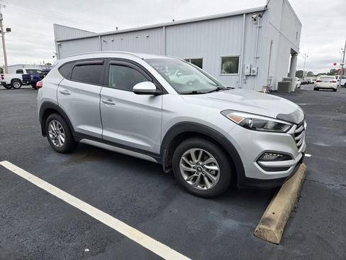 Used 2018 Hyundai Tucson SEL FWD image 3