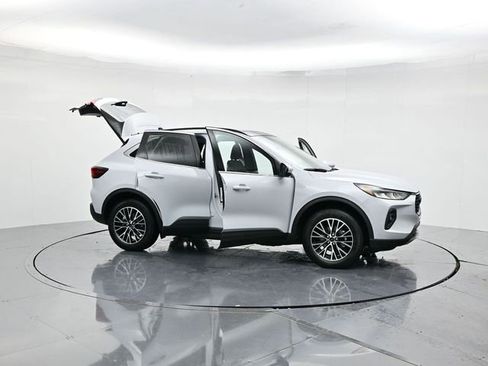 New 2026 Ford Escape SE image 49