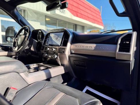 Used 2022 Ford F350 Platinum AWD/4WD image 41