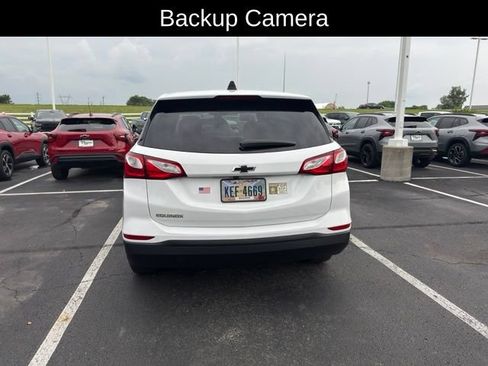 Used 2020 Chevrolet Equinox LS w/ LS Convenience Package FWD image 5