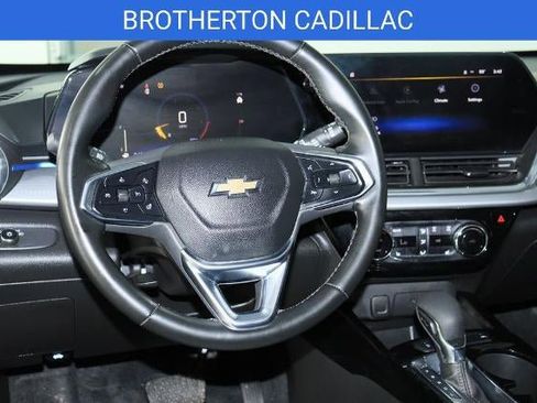 Certified 2024 Chevrolet Trax LT w/ Driver Confidence Package FWD image 20