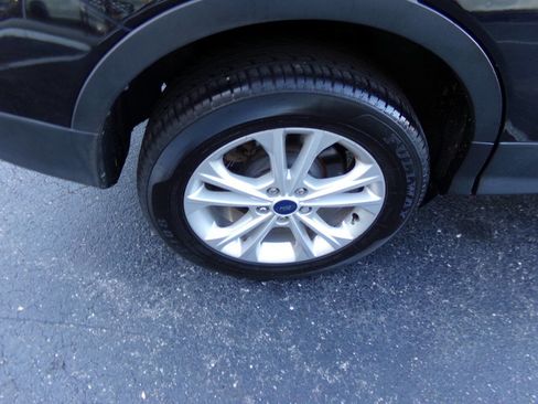 Used 2018 Ford Escape SEL image 41